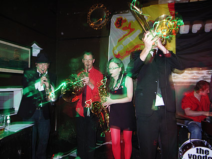 OFFLINE club at the Dogstar Brixton, Coldharbour Lane, Thursday 14th May 2009, urban75 club night, London with Josie Long, Voodoo Trombone Quartet, Atomic Suplex, Anchorsong and Vic Lambrusco's Cabaret Hour, plus DJs, Craft Corner and video