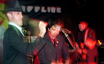 OFFLINE club at the Dogstar Brixton, Coldharbour Lane, Thursday 14th May 2009, urban75 club night, London with Josie Long, Voodoo Trombone Quartet, Atomic Suplex, Anchorsong and Vic Lambrusco's Cabaret Hour, plus DJs, Craft Corner and video