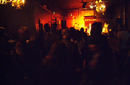 OFFLINE club at the Dogstar Brixton, Coldharbour Lane, Thursday 8th October 2009, urban75 club night, London with Will Kaufman's Woody Guthrie set, The Sarah Michelles, Vic Lambrusco and Flixation film club plus DJs, and video