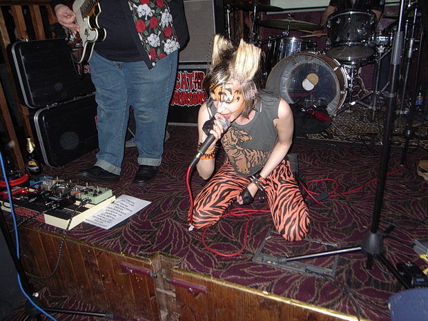 Fri 7th November 2014: Pussycat and the Dirty Johnsons live at the Brixton Offline Club, Prince Albert, 418 Coldharbour Lane, Brixton, London SW9