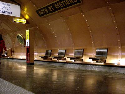 Arts-et-Metiers Metro