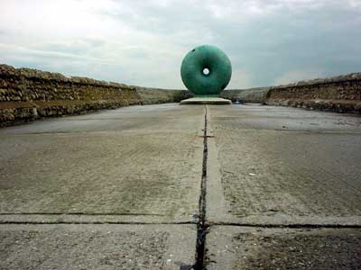 Sculpture on Brighton breakwater