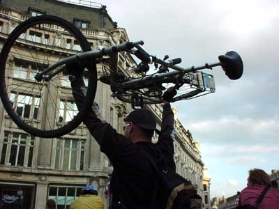 The Cyclists Roar!, Regent Street, Critical Mass, London 31st May 2002
