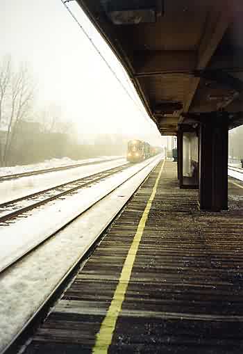 Chicago: empty station and snow