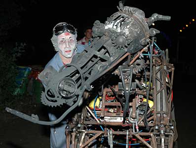 Lost Vagueness robot thing, Glastonbury Festival, Pilton, Somerset, England June 2005