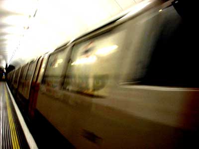 tube train, Warren St