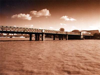 Hungerford bridge from the north side of the River Thames, London, 1995