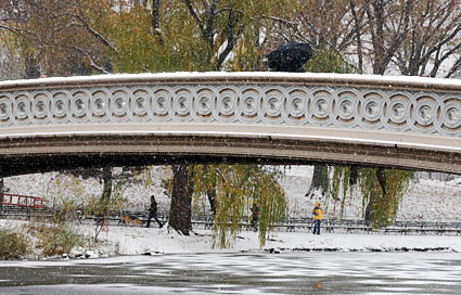 Photos of Central Park in the snow, Manhattan, New York, NY, US, December 2007