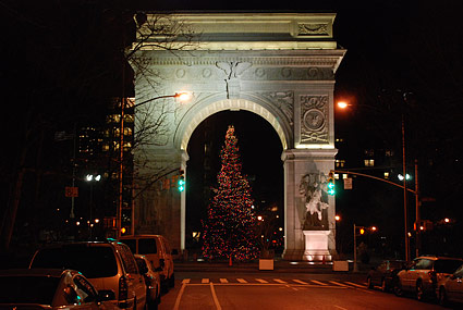 Washington Square at night. Night photographs on the streets of New York, NYC, December 2006