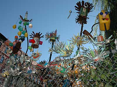 Community Garden, Avenue C, East Village, New York, NYC, USA