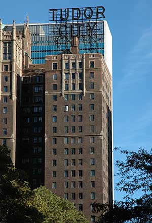 Tudor City, 2nd Ave and E42st, Manhattan, New York, NYC, USA
