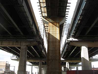 Underneath Williamsburg approach, Williamsburg, Brooklyn, New York, USA