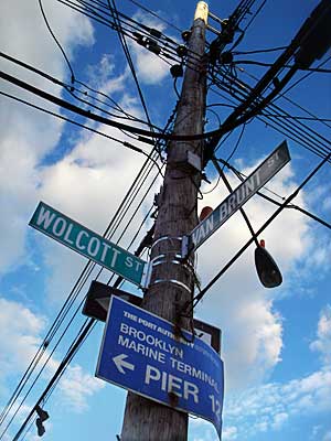 Cables and wires, Van Brunt and Wolcott St, Red Hook, Brooklyn, New York, USA