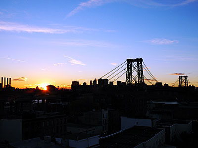 Williamsburg Bridge at dusk, Brooklyn, New York, USA