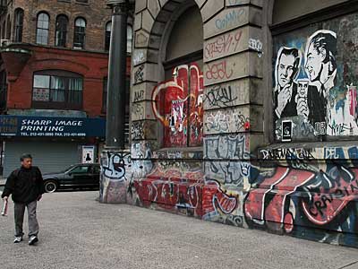 Bowery scene, Lower East Side, Manhattan, New York City, NYC, USA