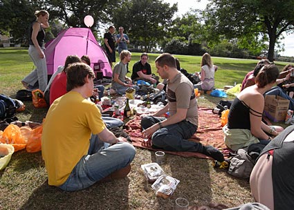 Brockwell Park picnic and Vicky's birthday, Brixton, London, 14th July 2007, urban75 party