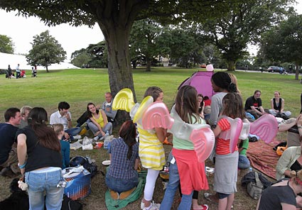 Brockwell Park picnic and Vicky's birthday, Brixton, London, 14th July 2007, urban75 party
