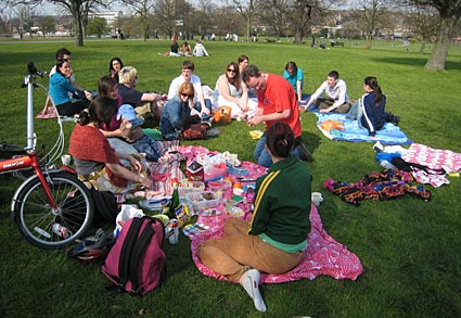 urban75 picnic at Brockwell Park, Brixton, south London, UK April 2007 width=