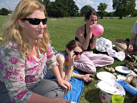 urban75 picnic at Brockwell Park, Brixton, south London, UK June 2006