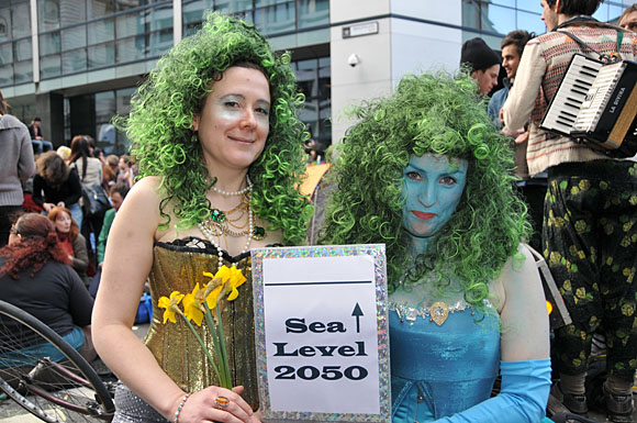 G20 and Climate Camp protests at the Bank of England and Bishopgate, City of London, London, 1st April 2009