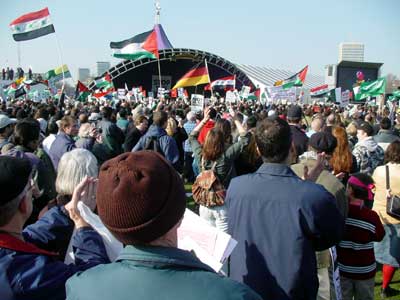 Rally in Hyde Park, Stop the War in Iraq protest, London, March 22nd 2003