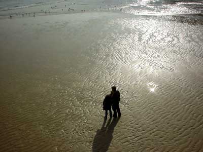 Couple in the harbour, St Ives, Cornwall