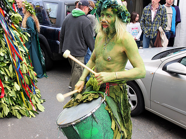 Hastings Jack In The Green: The Grand Procession, High Street, Hastings England UK, Monday 7th May 2012