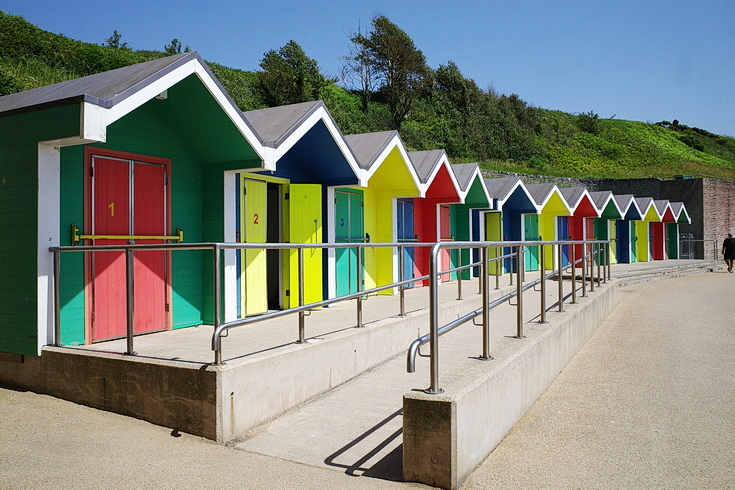 In photos: a summer afternoon in Barry Island, South Wales