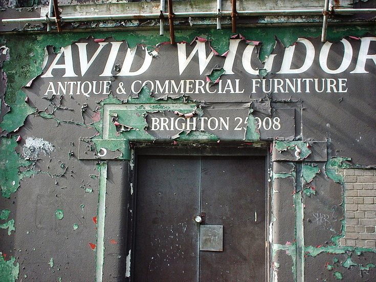 Brighton back in 2001: sixteen photos taken around the south coast city
