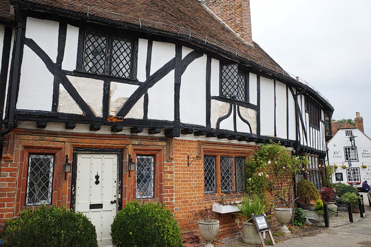 Like stepping back into history: 40 photos of the stunning village of Chilham on the Kent Downs
