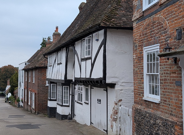 Like stepping back into history: 40 photos of the stunning village of Chilham on the Kent Downs