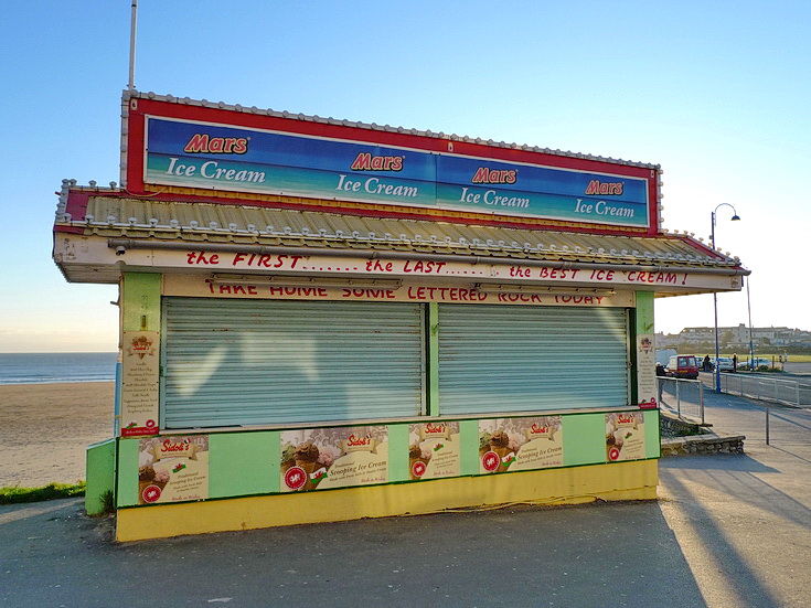 Remembering Porthcawl's much-loved Coney Beach Amusement Park - archive photos from December 2008