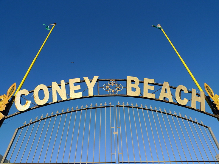 Remembering Porthcawl's much-loved Coney Beach Amusement Park - archive photos from December 2008