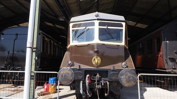 Steam engines, vintage carriages and history at the Didcot Railway Centre