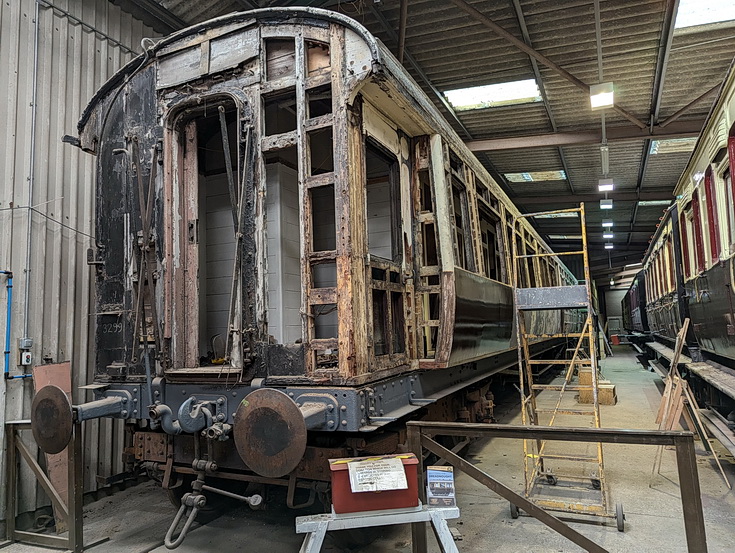 Steam engines, vintage carriages and history at the Didcot Railway Centre