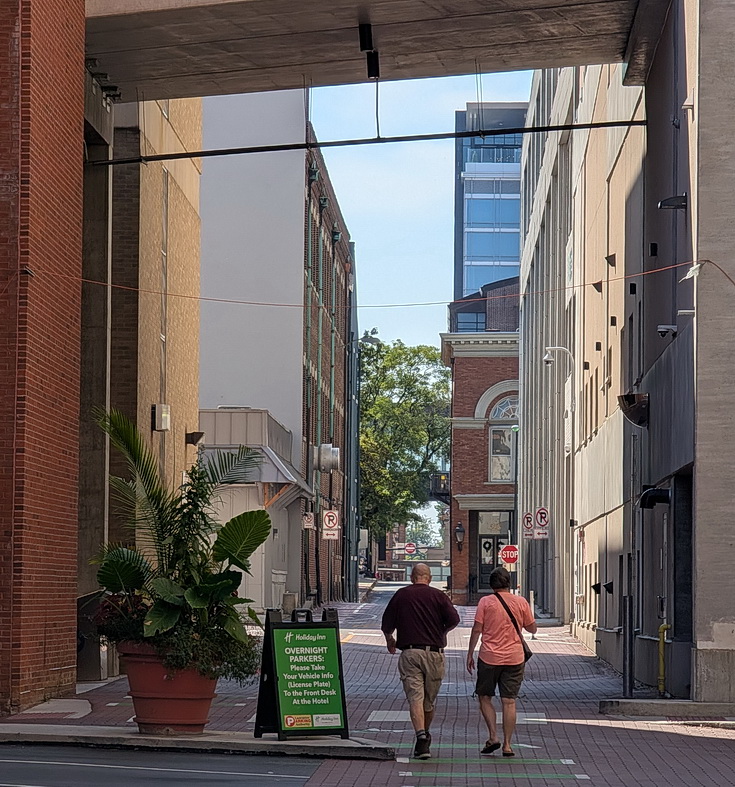 Bars, bands, and architecture - 25 photos of Lancaster, Pennsylvania, USA