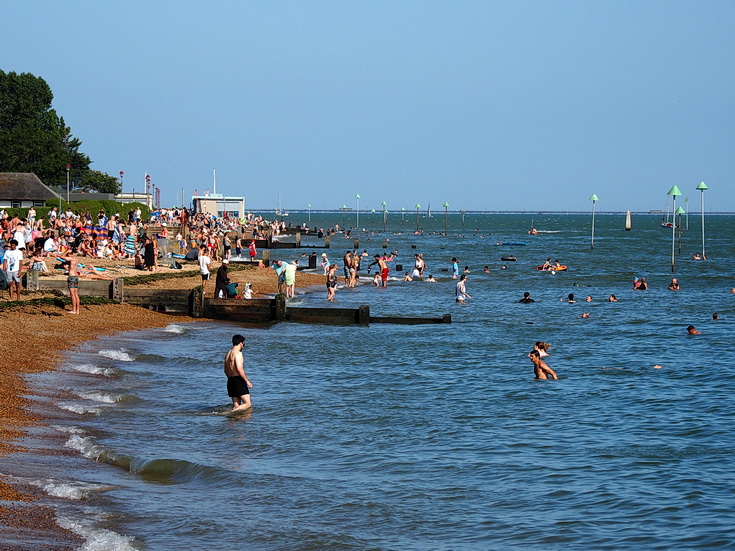Photo Gallery: a walk from Leigh-on-Sea to Southend and along the world's longest pleasure pier