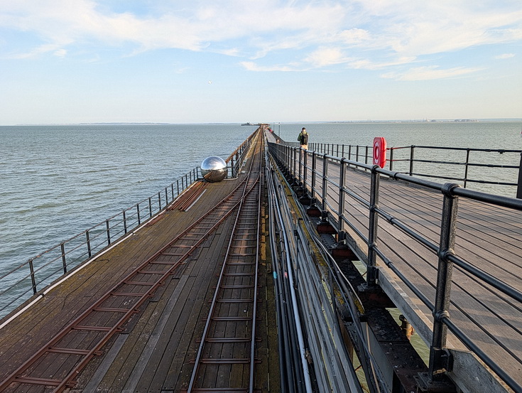 Photo Gallery: a walk from Leigh-on-Sea to Southend and along the world's longest pleasure pier