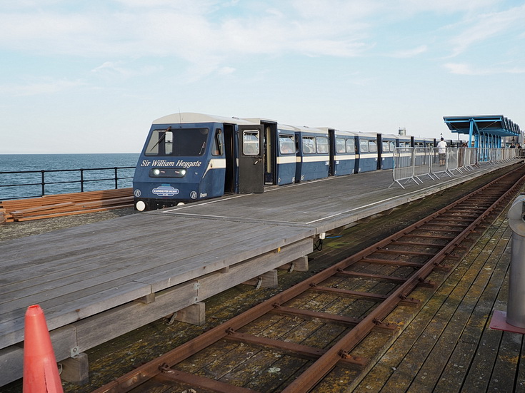 Photo Gallery: a walk from Leigh-on-Sea to Southend and along the world's longest pleasure pier