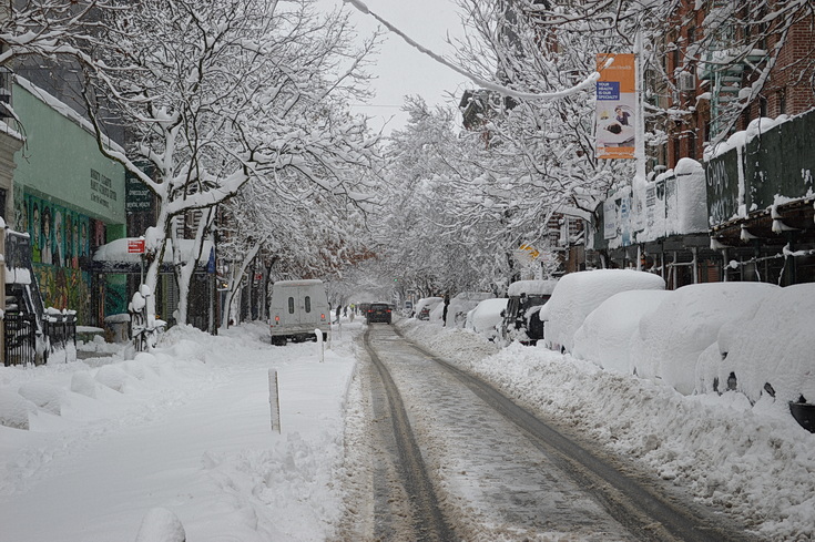 Manhattan snowstorn - view the snowy sreets of New York in our photogallery