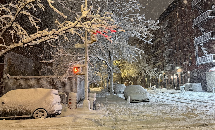 Manhattan snowstorn - view the snowy sreets of New York in our photogallery