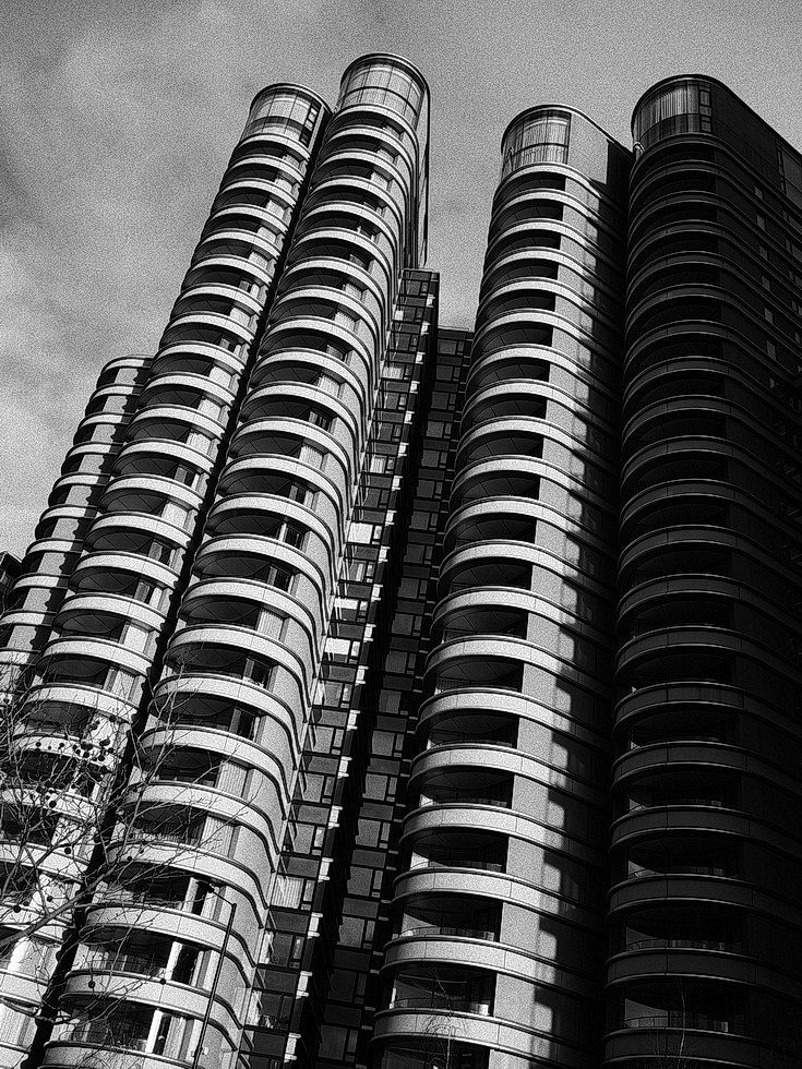 Testing the OM System OM-3: 14 photos taken on the streets of London