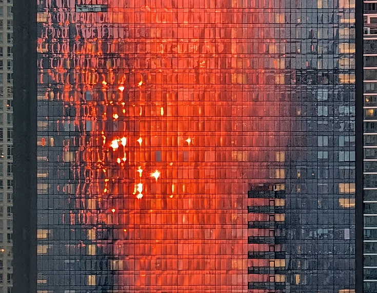 Roosevelt Island by day and night - 25 photos