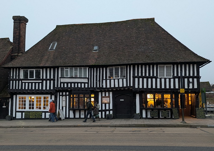Tenterden in twilight - 25 evening photos of a picturesque Kent town