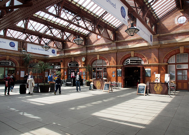 The magnificent Edwardian grandeur of Birmingham Moor Street station - photo study of Great Western style main line station in Birmingham, England UK