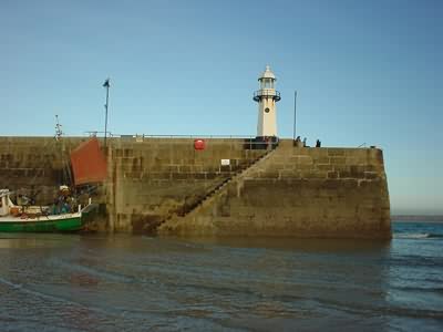 lighthouse, St. Ives