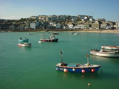 midday in the harbour