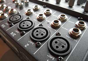 Mackie DFX 6 Sound Mixer Review