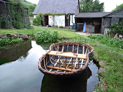 Walking weekend, Middle Ninfa, Llanelen, Abergavenny, south Wales