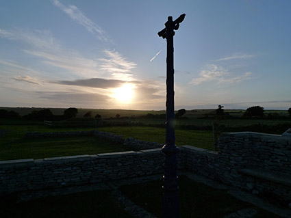 Dorset, Corfe Castle, Swanage, Worth Matravers and Isle of Purbeck walk, May 2009 - photos, feature and comment